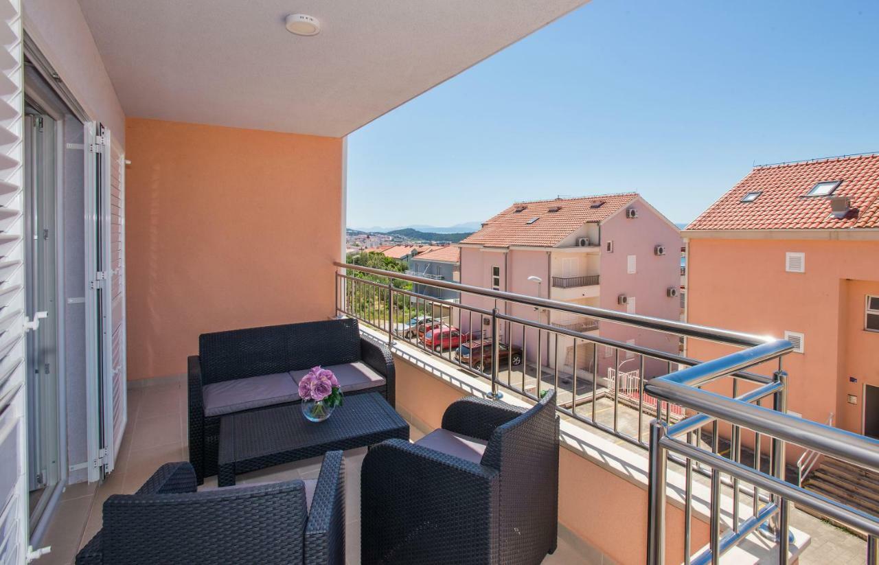 Apartman Dominik Makarska Exterior photo