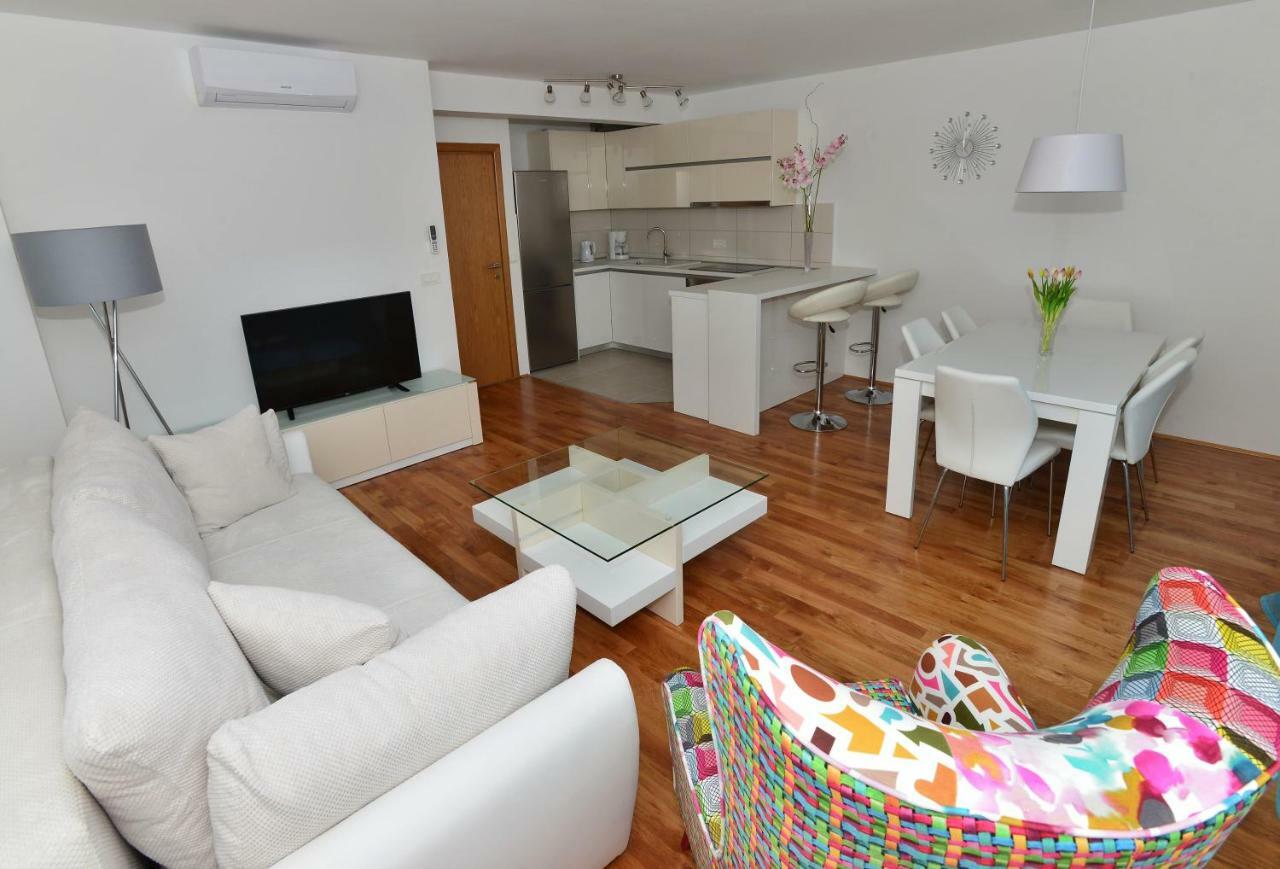 Apartman Dominik Makarska Exterior photo