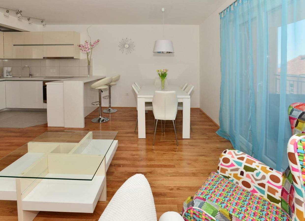 Apartman Dominik Makarska Exterior photo